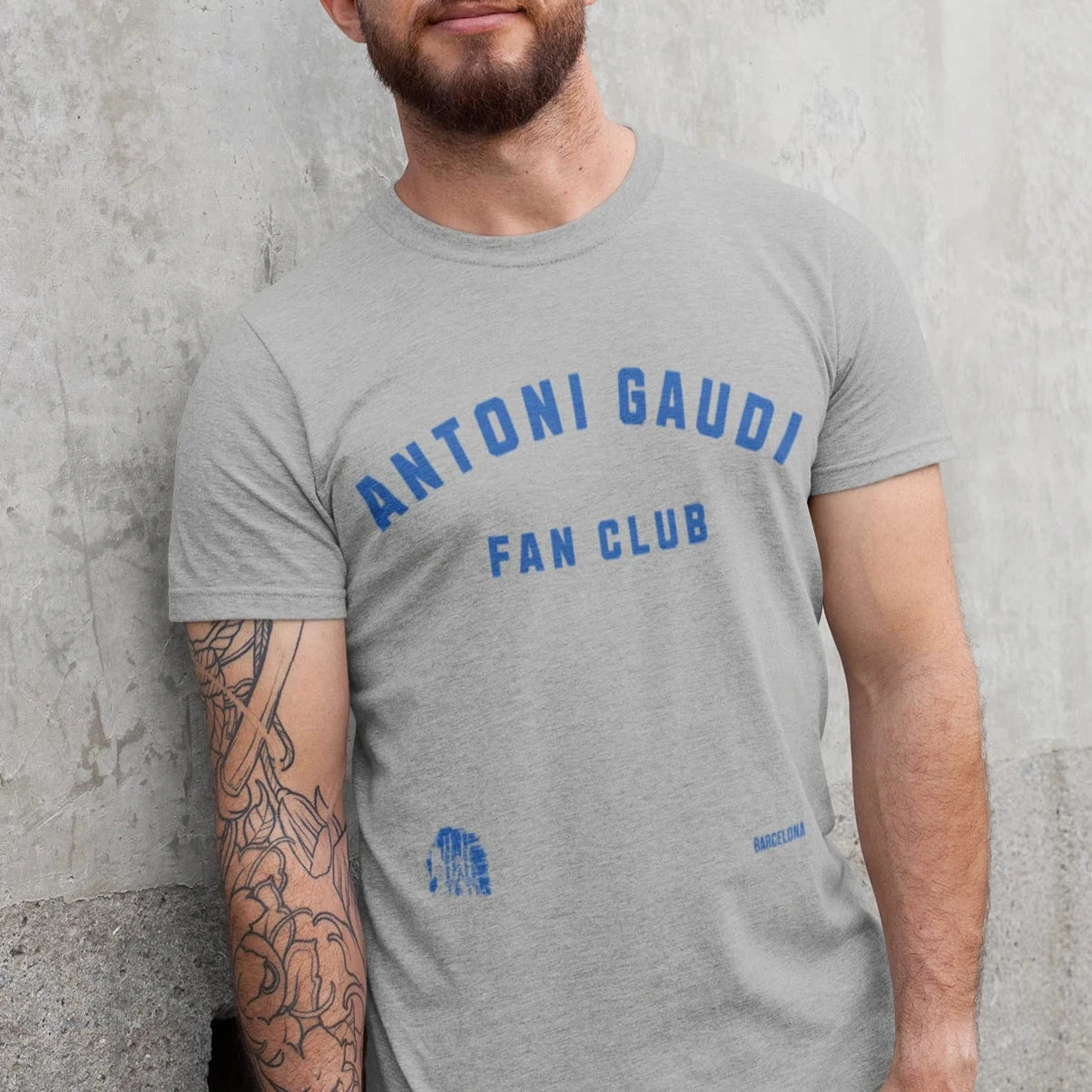 T-Shirt Athletic Heather / XS Antoni Gaudi Fan Club T-Shirt