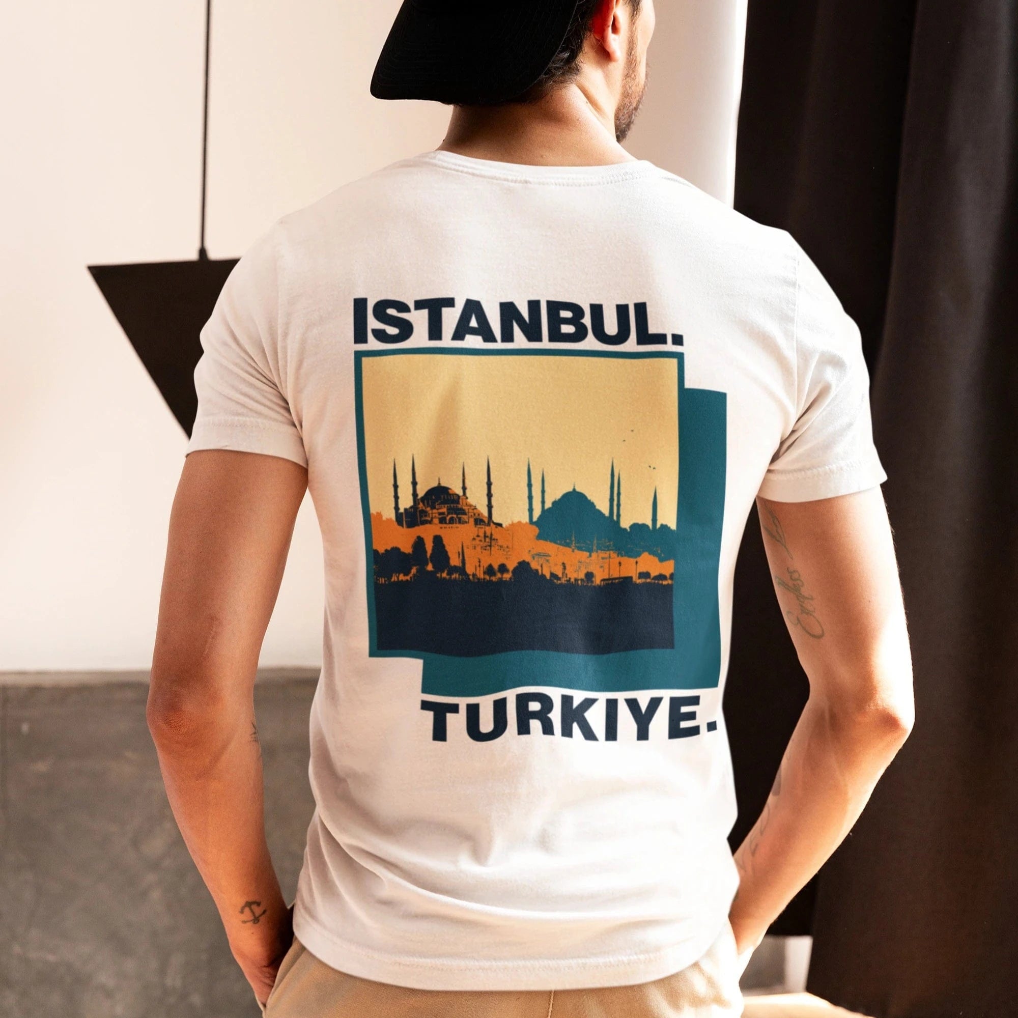 T-Shirt Istanbul Skyline T-Shirt – Türkiye Inspired Travel Tee