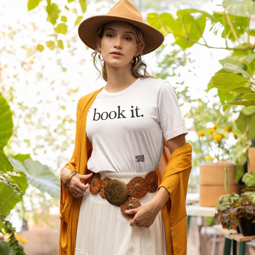 T-Shirt White / XS Book it. T-Shirt